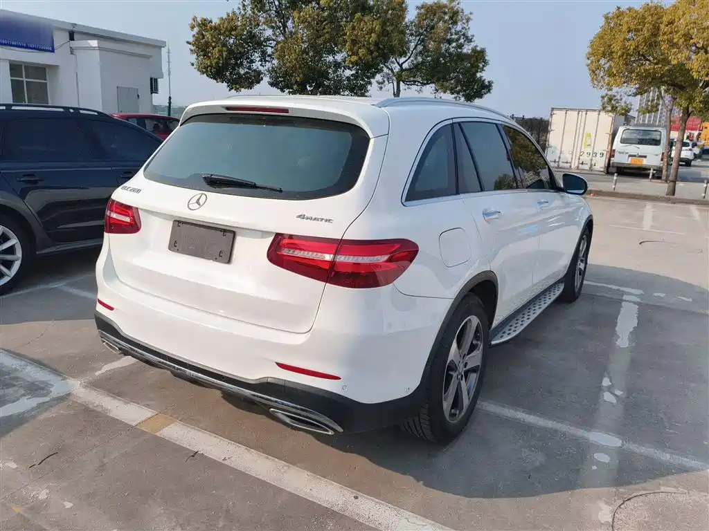 Mercedes-Benz GLC 2017 GLC 260 4MATIC Luxury фото 5