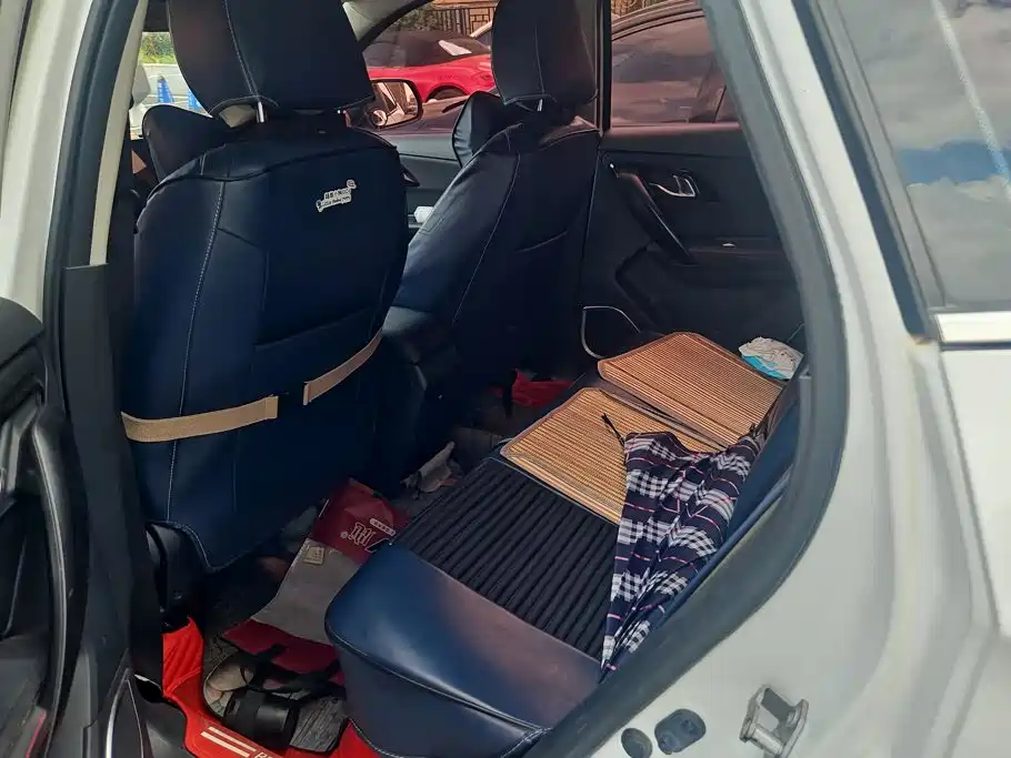 FAW Senya R7 2017 2017 Model 1.6L Automatic Smart