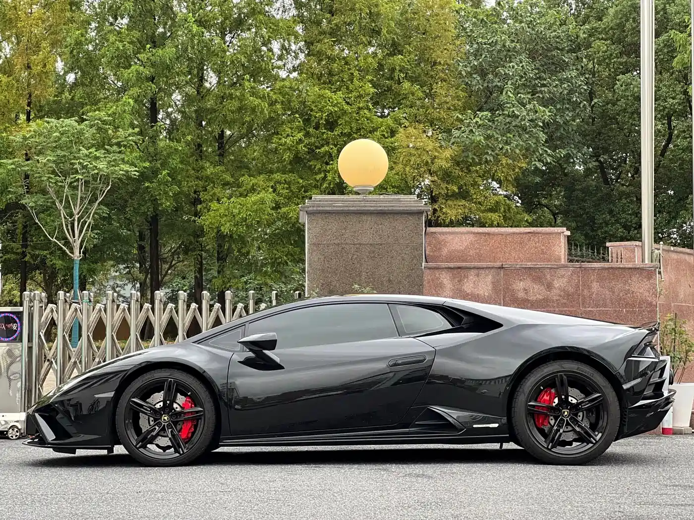 Lamborghini Huracán 2020 Huracán EVO RWD фото 3