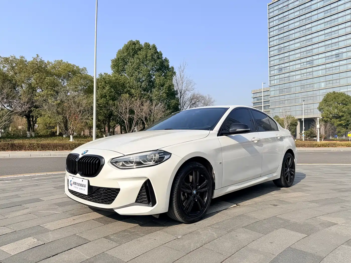 BMW 1-SERIES 2024