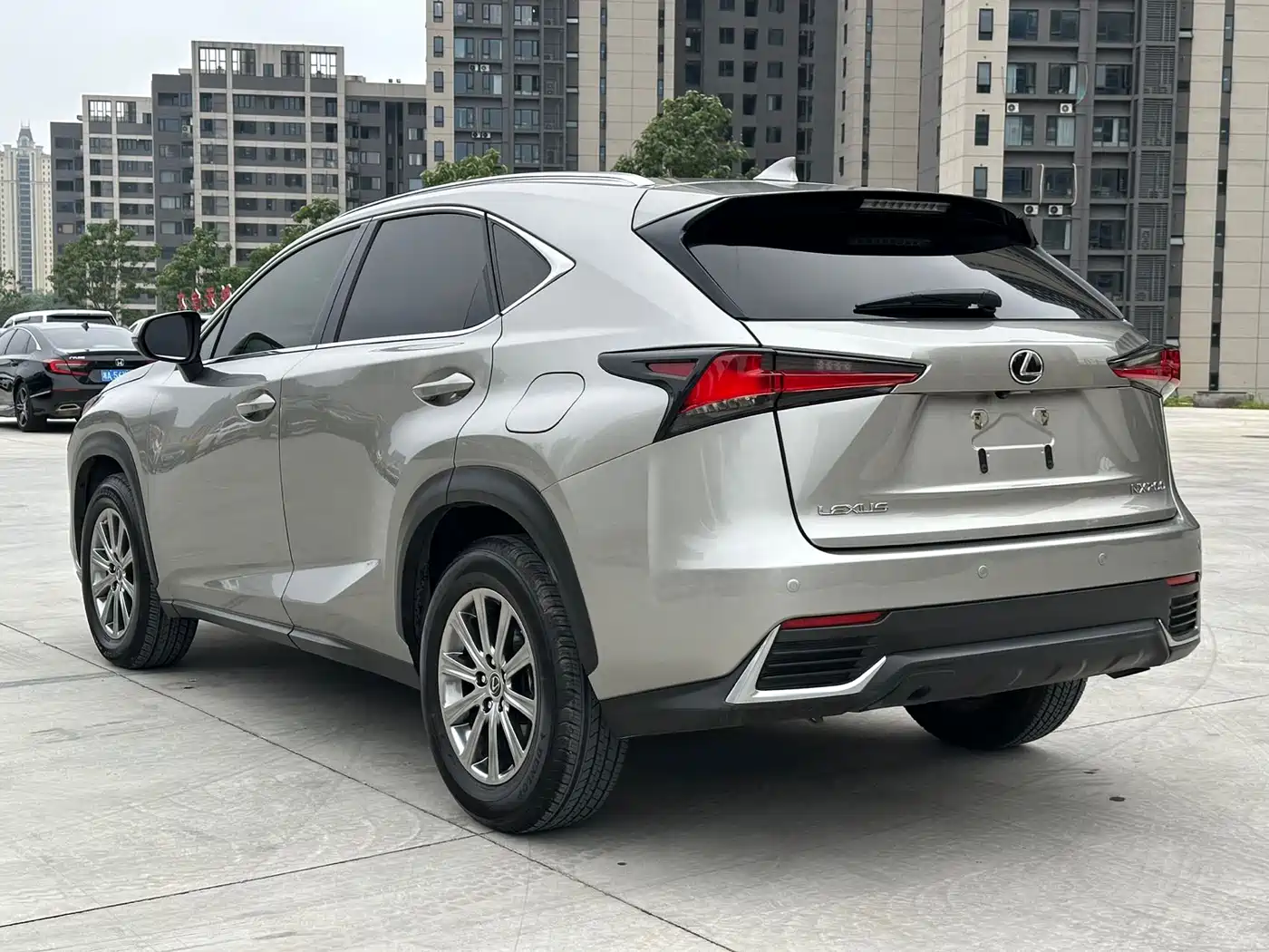 Lexus NX 2020 200 AWD F Sport China VI фото 4