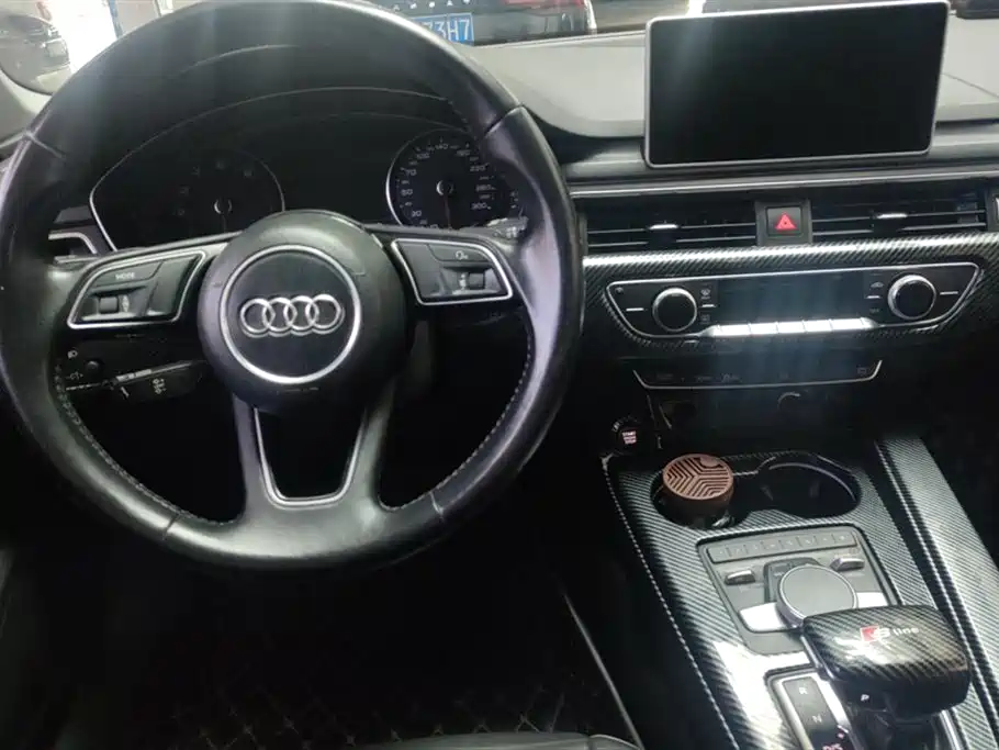 Audi A4L 2017 Plus 40 TFSI Style фото 12