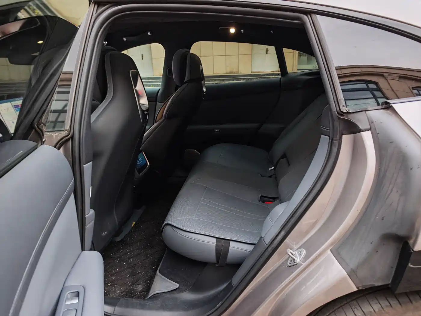 Xiaomi Auto Xiaomi YU7 2025 Extended Range AWD Pro фото 8