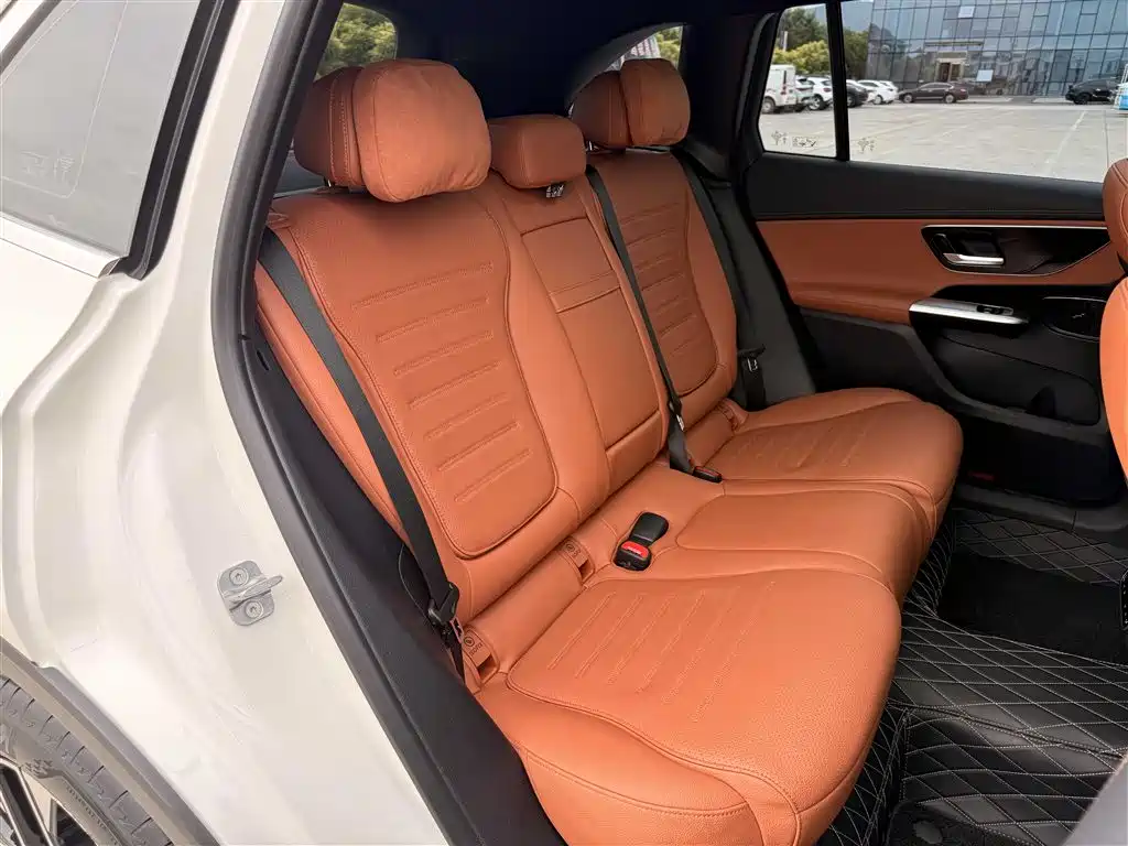 Mercedes-Benz GLC 2023 Facelift GLC 260 L 4MATIC Sport 5-Seater фото 15