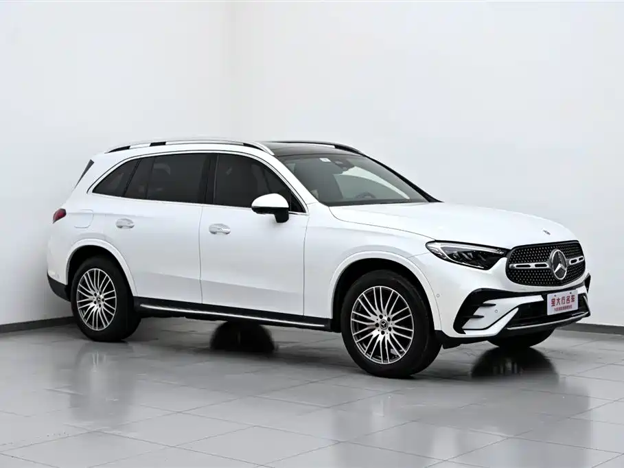 Mercedes-Benz GLC 2023 GLC 300 L 4MATIC Sport 5-Seater фото 4