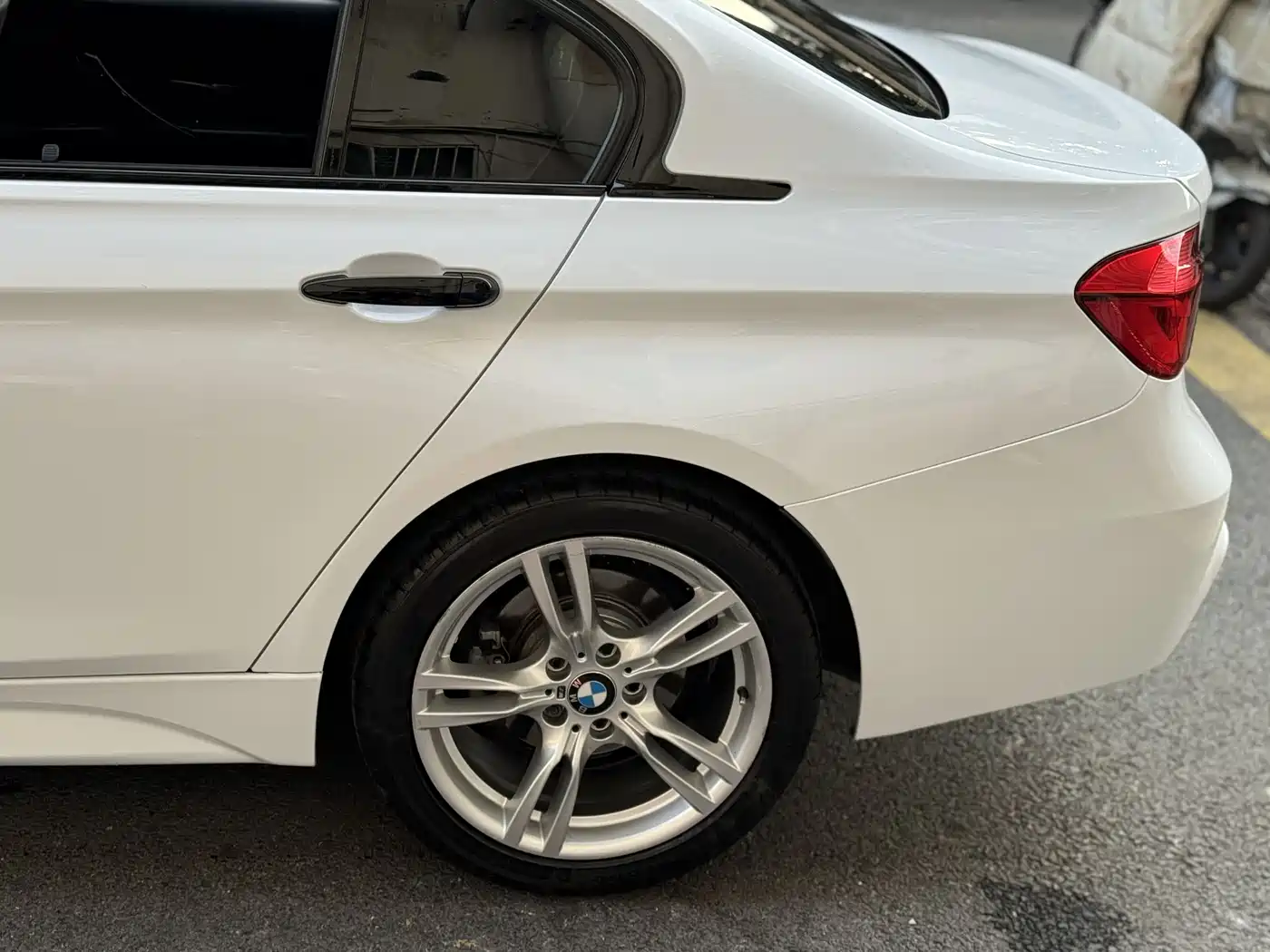 BMW 3 Series 2018 320Li Leading M Sport Package фото 5