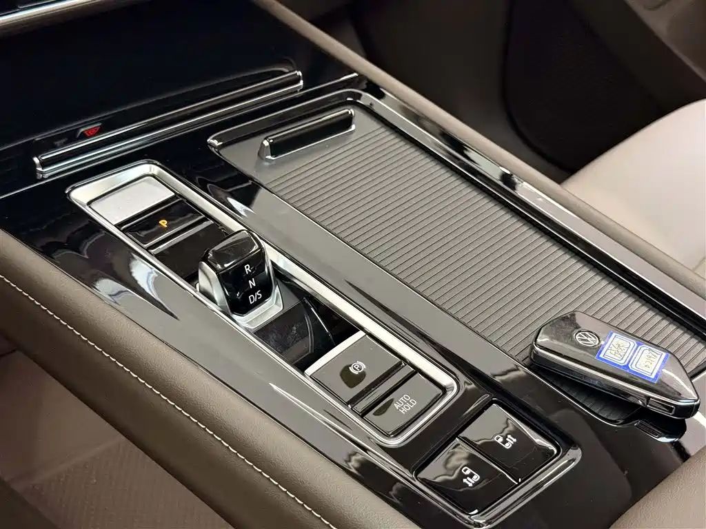 Volkswagen Viloran 2024 380TSI Prestige Edition фото 21