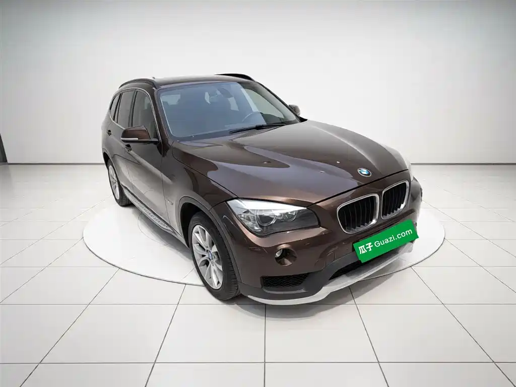 BMW X1 2013 sDrive18i Fashion фото 7