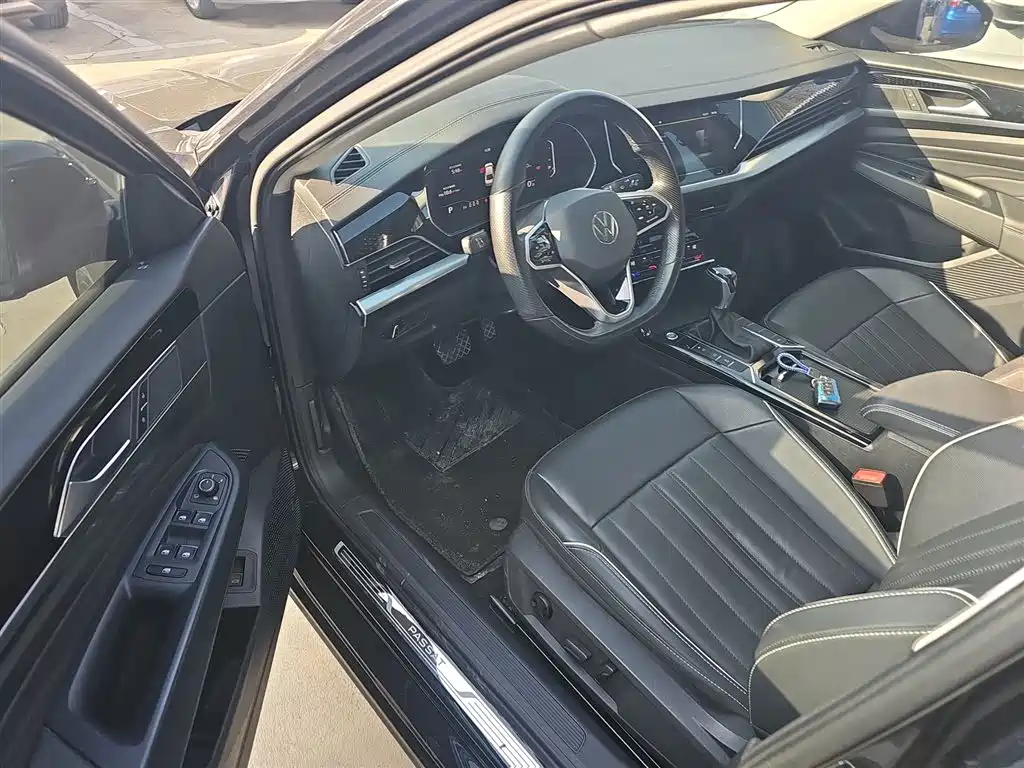 Volkswagen Passat 2023 Facelift 330TSI Elite Edition фото 16