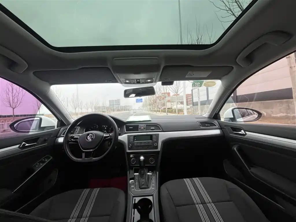 Volkswagen Lamando 2017 230TSI DSG Trend Edition фото 14