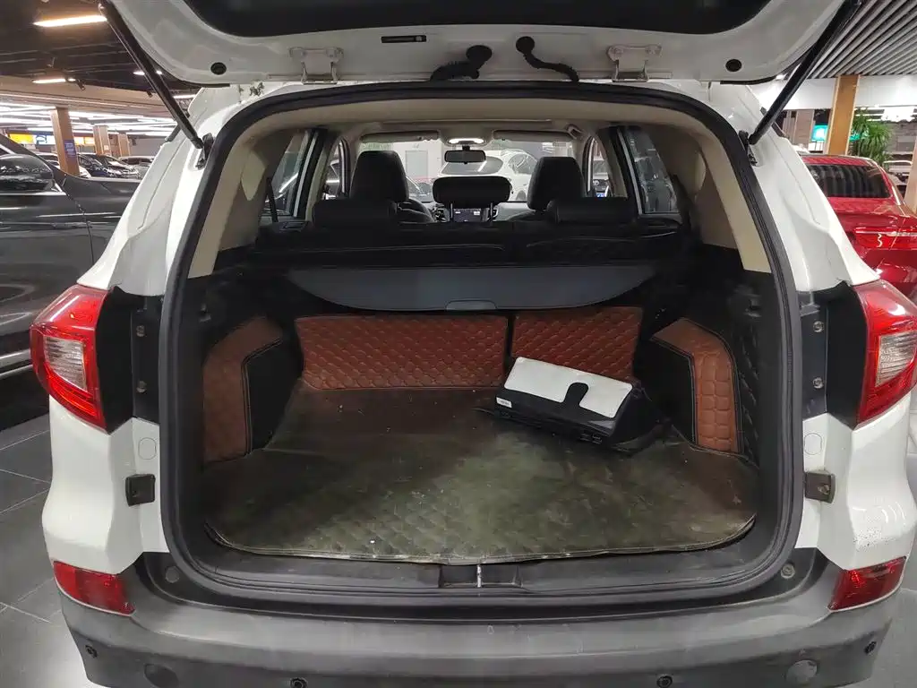 BYD Song 2017 Ultimate Upgrade 1.5TI Manual Elite Model фото 19