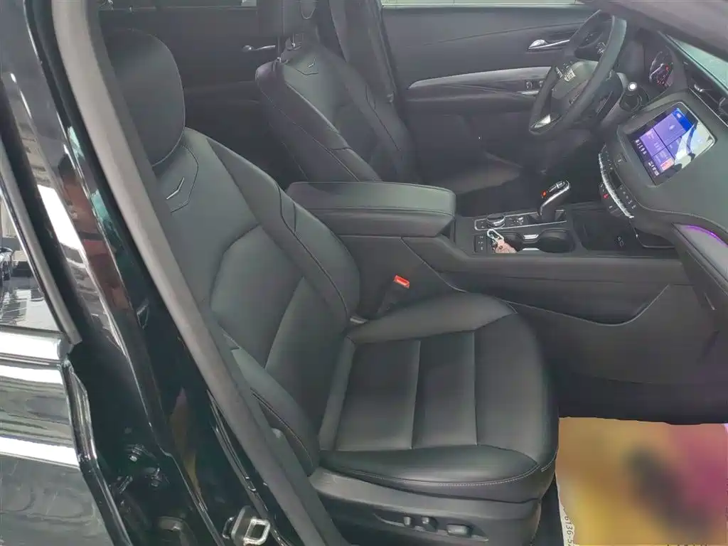 Cadillac XT4 2021 28T FWD Premium Edition фото 20