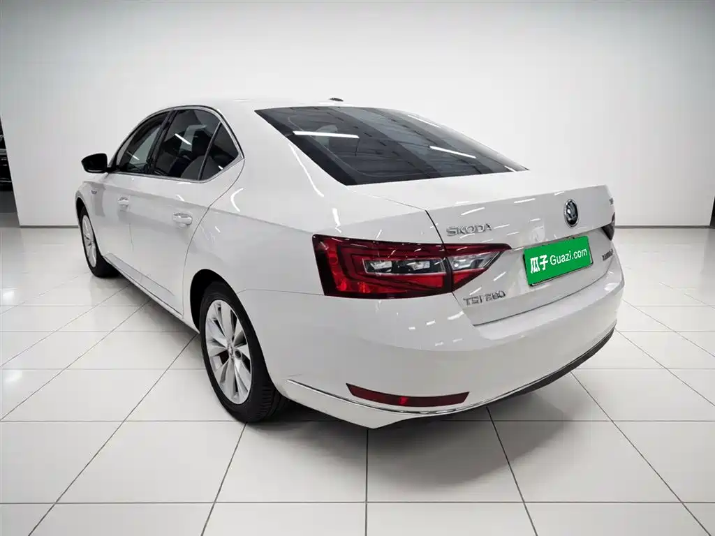 Škoda Superb 2018 TSI280 DSG Comfort (China V) фото 25