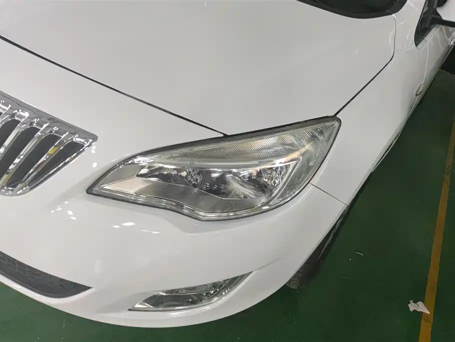 Buick Excelle 2014 XT 1.6L Automatic Fashion фото 5