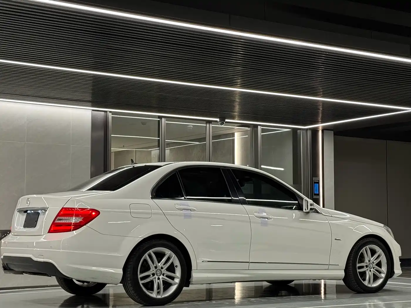 Mercedes-Benz C-Class 2013 C 260 Elegance Grand Edition фото 11