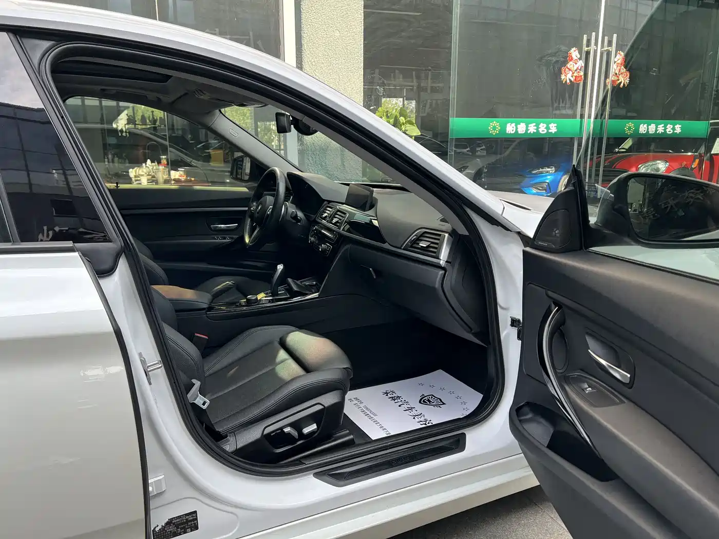 BMW 3 Series GT 2018 320i Luxury Design Package фото 24
