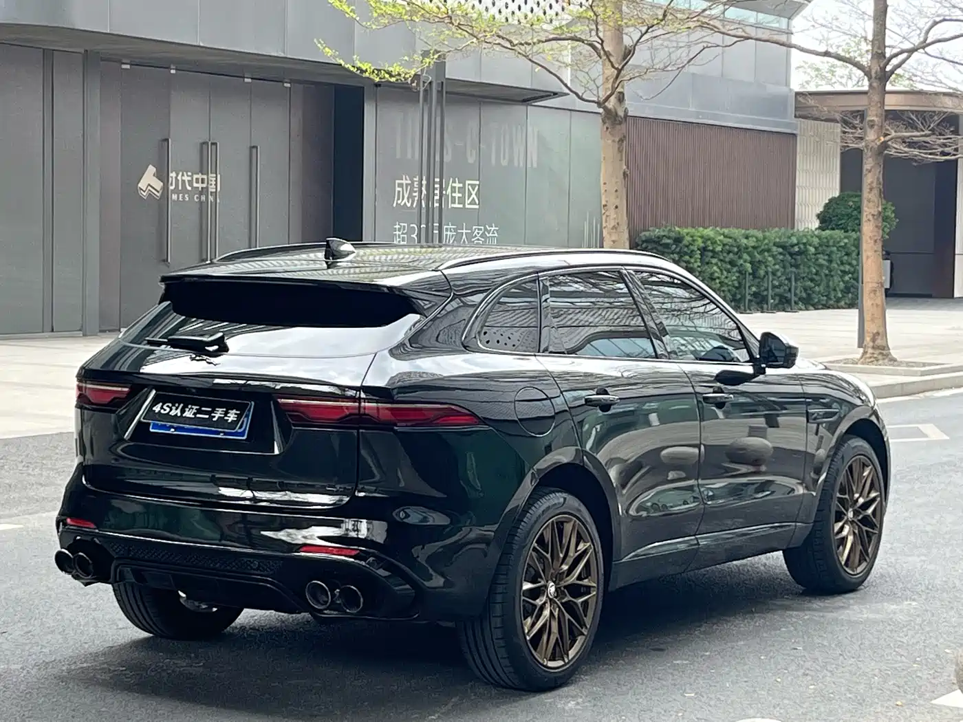 JAGUAR F PACE