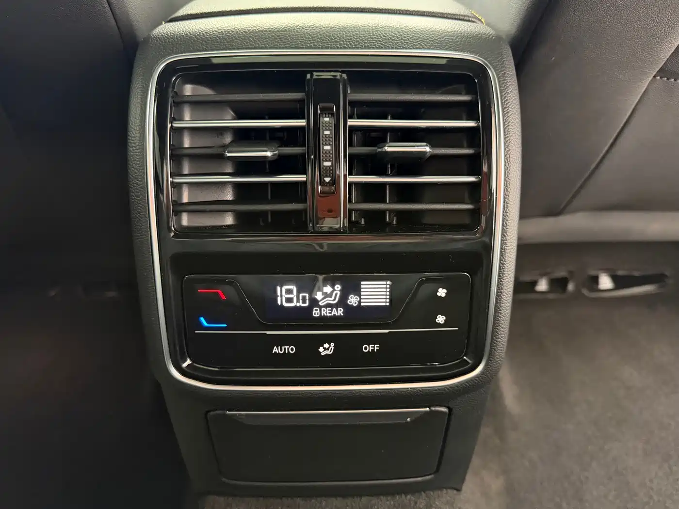 Volkswagen FAW-Volkswagen CC 2021 380TSI Eye-catching Edition фото 7