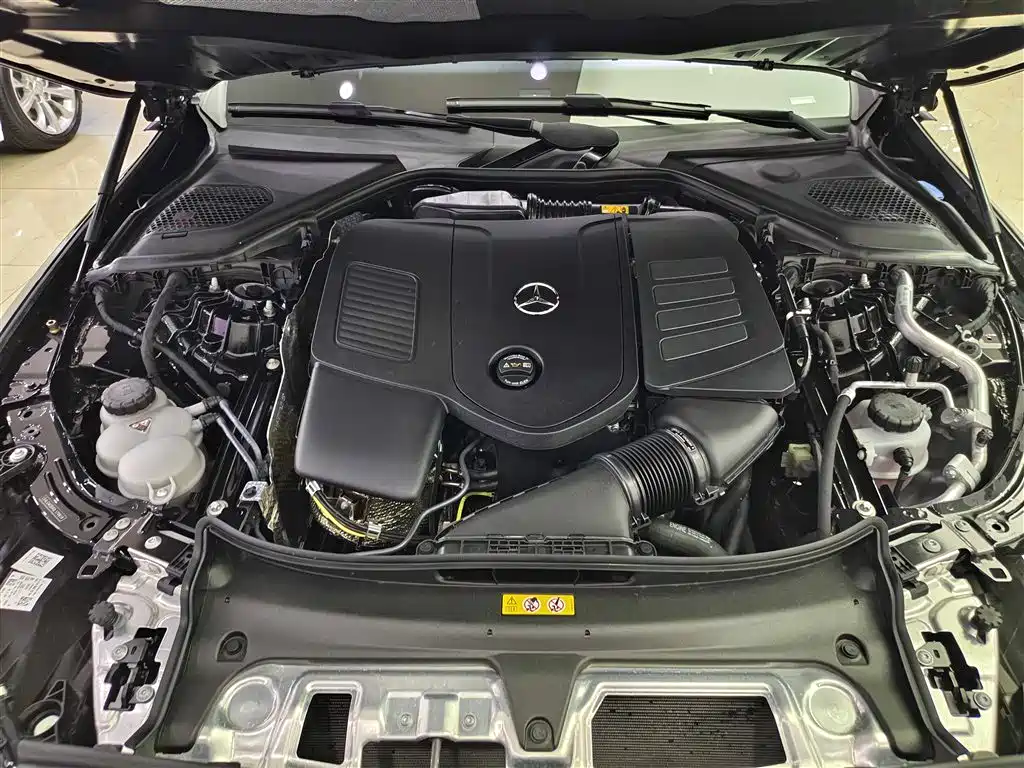 Mercedes-Benz E-Class 2025 E 300 L Fashion фото 9