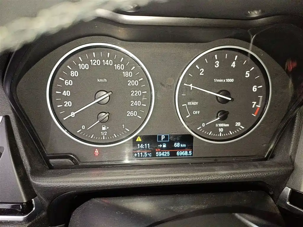 BMW 1 Series 2017 118i Sport фото 8