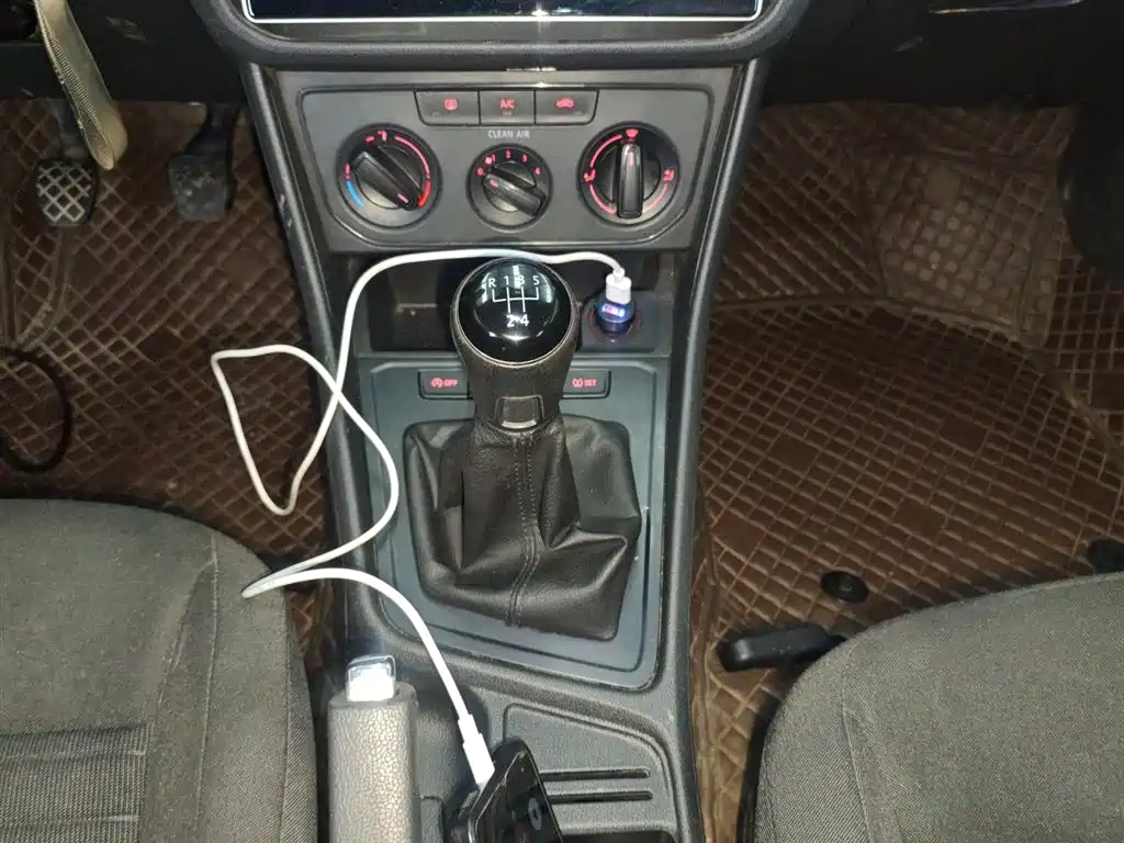 Volkswagen Lavida 2019 Lavida Start 1.5L Manual Trend (China VI) фото 10