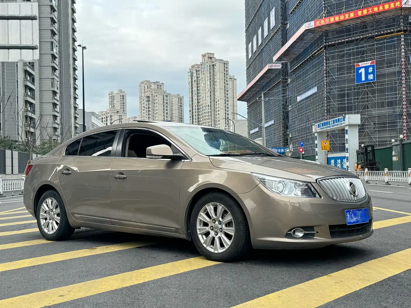 Buick LaCrosse 2011 2.4L SIDI Luxury Edition фото 3
