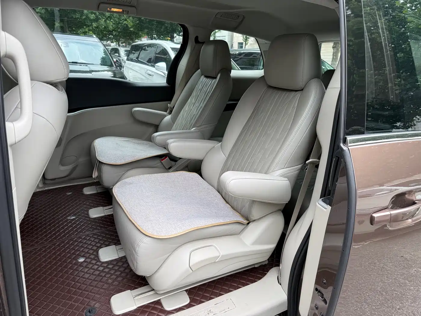 Buick GL8 2021 Land Business Class 652T Luxury фото 14