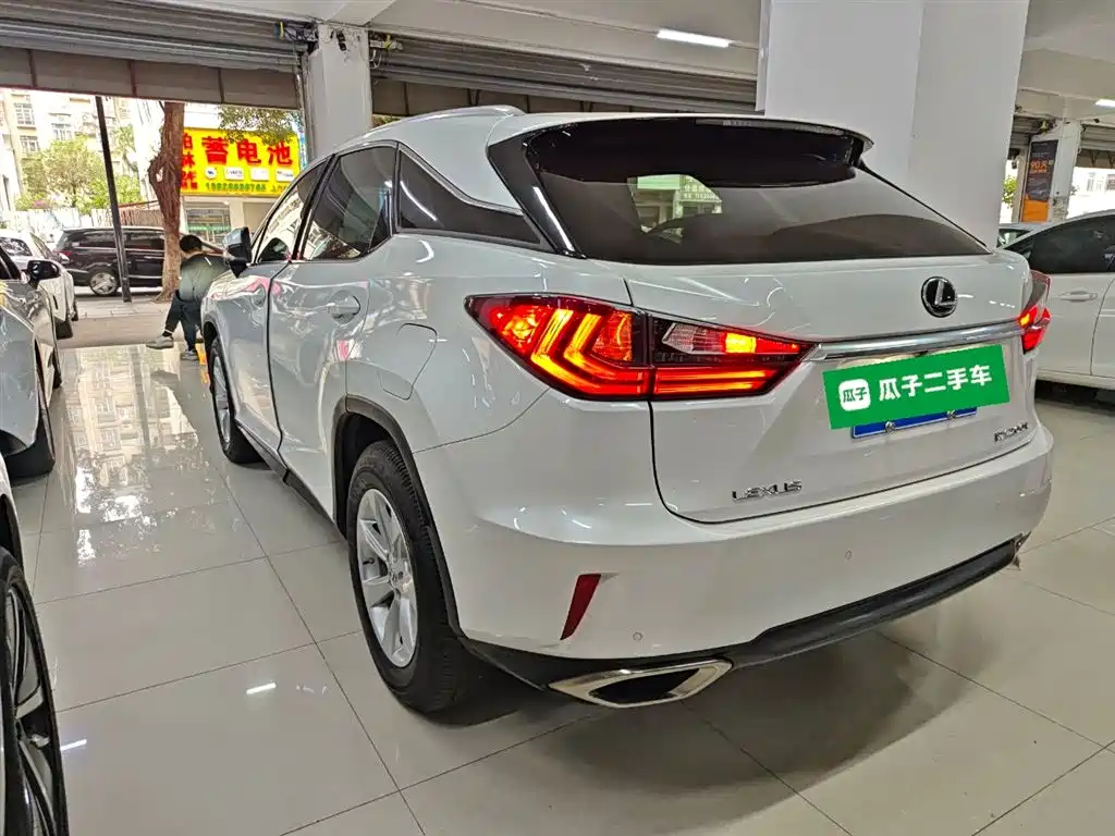 Lexus RX 2016 300 2WD Comfort Edition China V фото 23