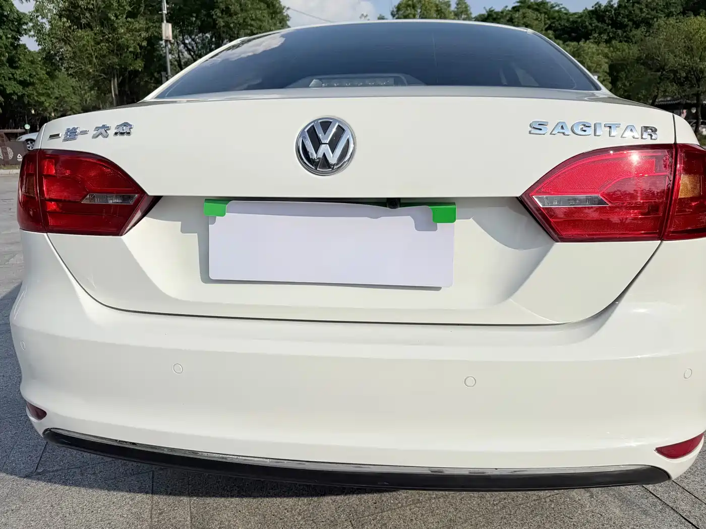 Volkswagen Sagitar 2014 1.6L Automatic Comfort фото 20
