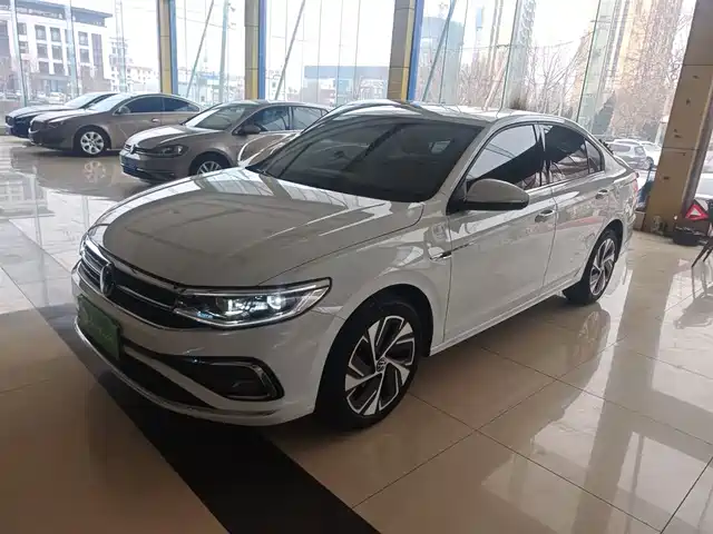 Volkswagen Bora 2023 300TSI DSG Premium Edition
