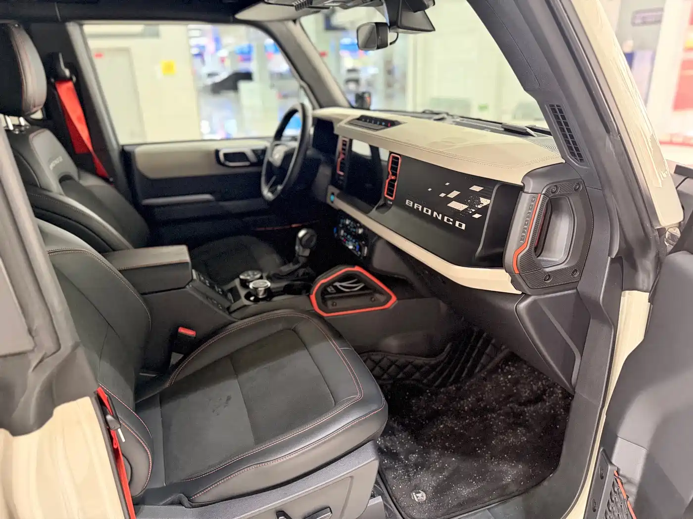 Ford Bronco 2025 2025 2.3T Mega Dune Limited Custom Edition