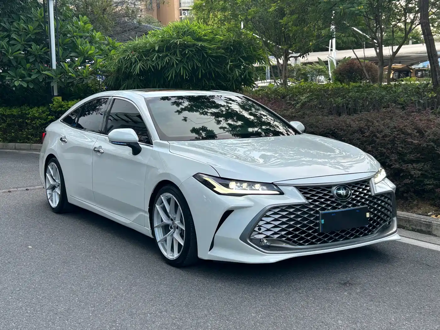 Toyota Avalon 2019 2.0L Progressive Edition (China VI) фото 3