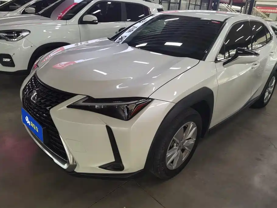 Lexus UX 2020 260h Explore Enjoy Edition