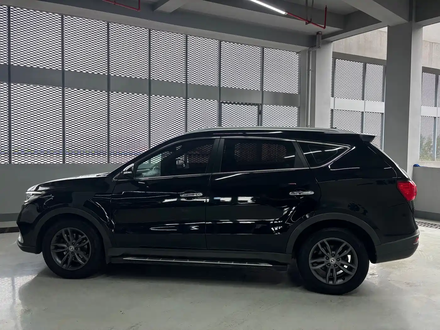 Dongfeng Fengguang Fengguang 580 2020 2020 1.5T CVT Luxury