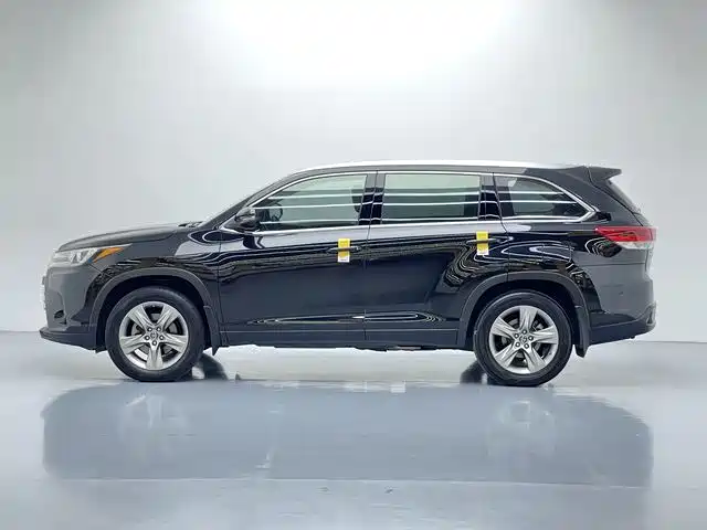 Toyota Highlander 2021 2.0T AWD Luxury 7-Seater фото 7