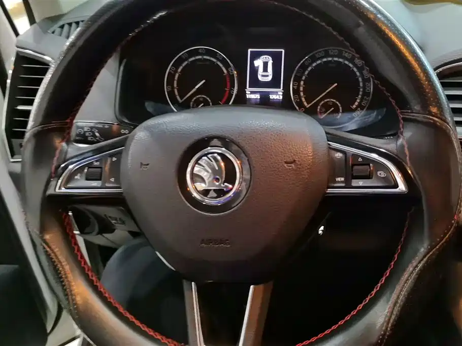 Škoda Karoq 2020 TSI280 Smart Tech Edition China VI фото 15