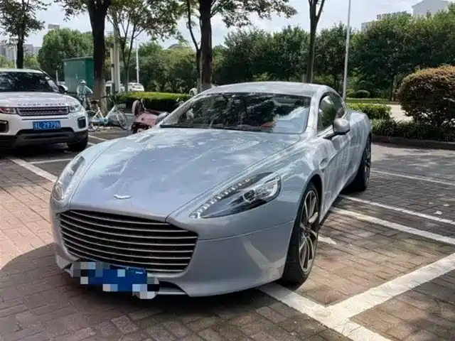 ASTON MARTIN RAPIDE