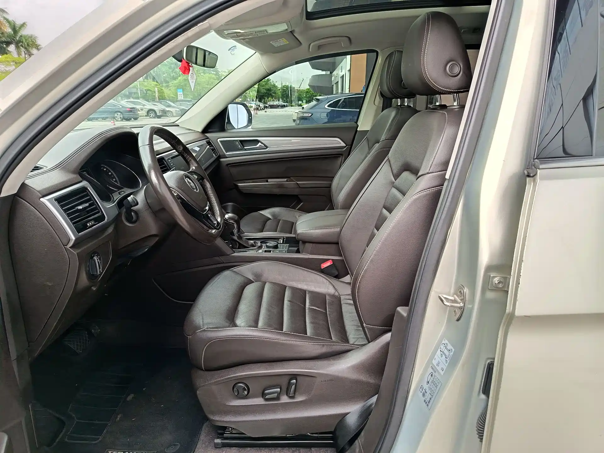 صورة 7 - Volkswagen Teramont