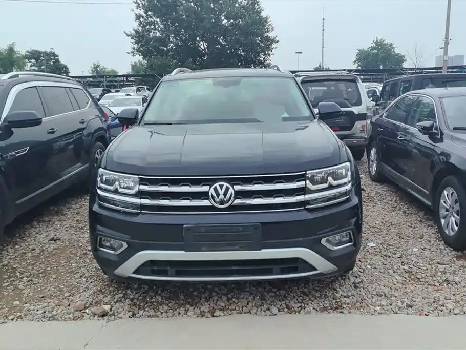 Volkswagen Teramont 2019 380TSI 4WD Luxury Edition China VI фото 2