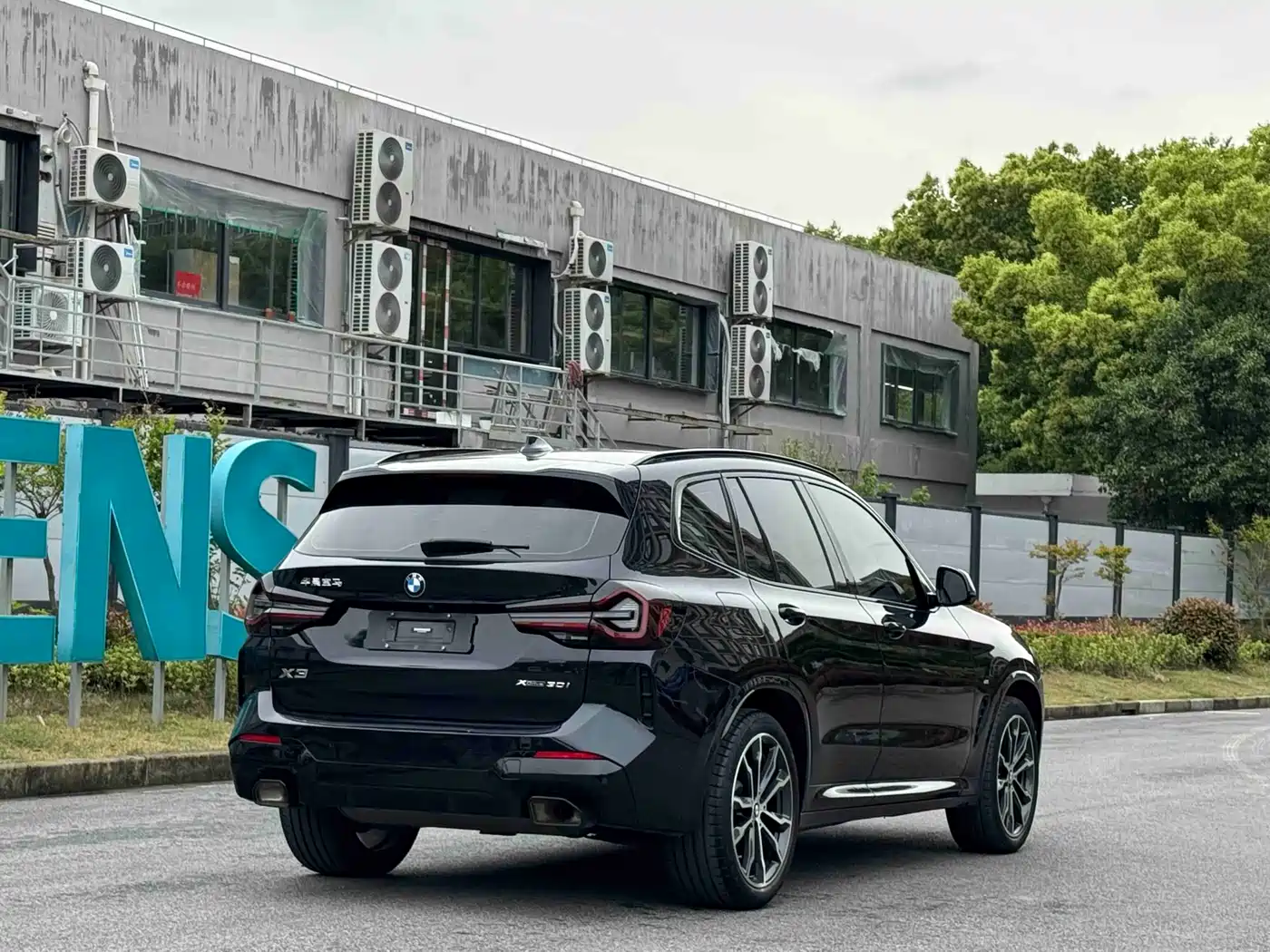 BMW X3 2022 Facelift xDrive30i Leading M Shadow Edition фото 4