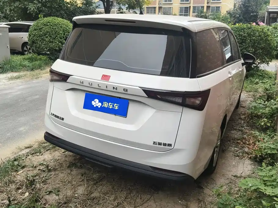 Wuling Motors Wuling Jiachen 2025 2022 1.5L Manual Joy Elite