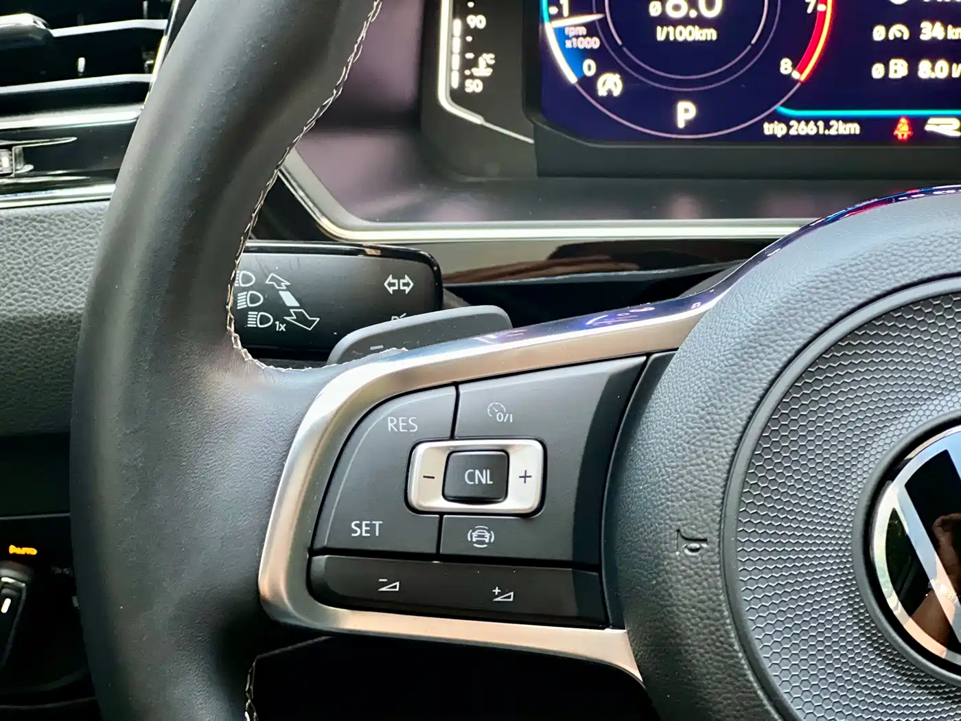 Volkswagen Tiguan L 2021 330TSI Automatic 2WD R-Line Premium фото 18