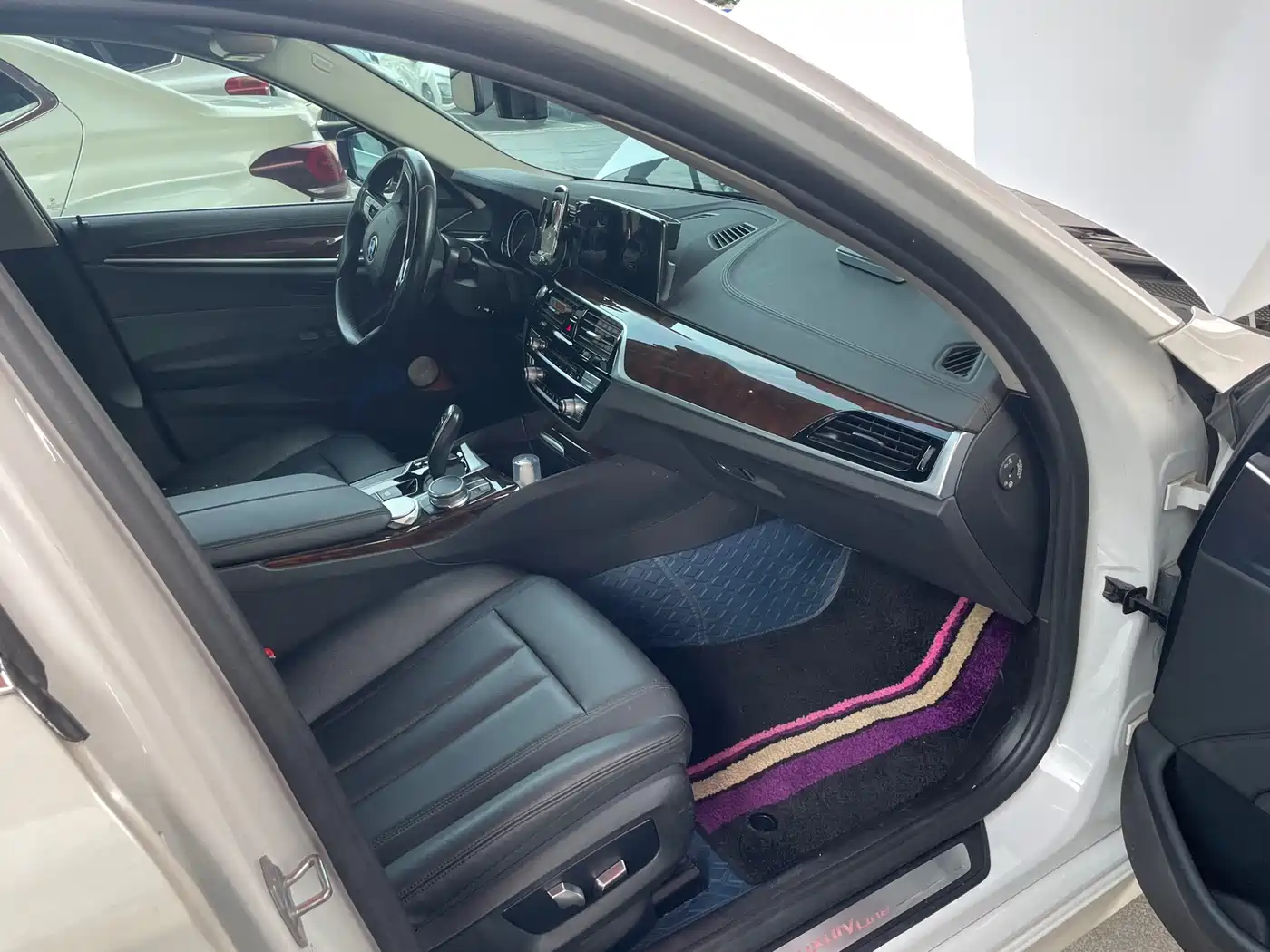 BMW 5 Series 2018 525Li Luxury Package фото 5