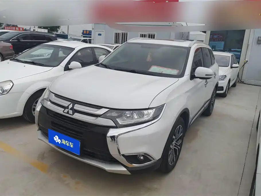 Mitsubishi Outlander 2018 2.0L 2WD Jiale Edition 7-seater
