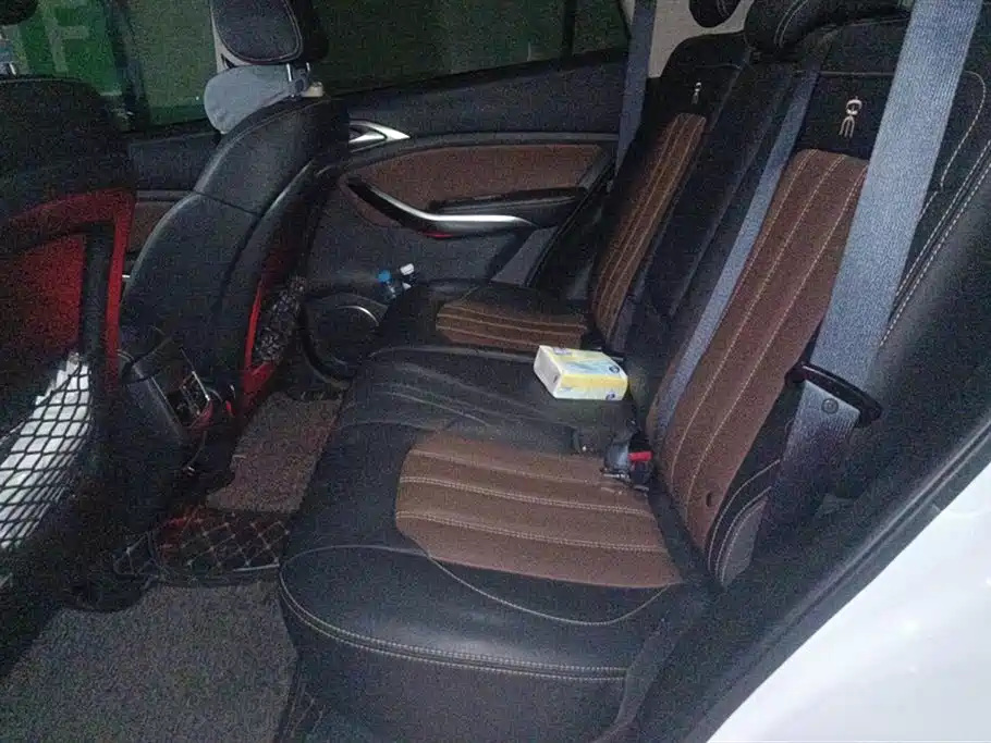 BYD Song New Energy 2017 Song DM 1.5TID Full-time 4WD Luxury фото 11