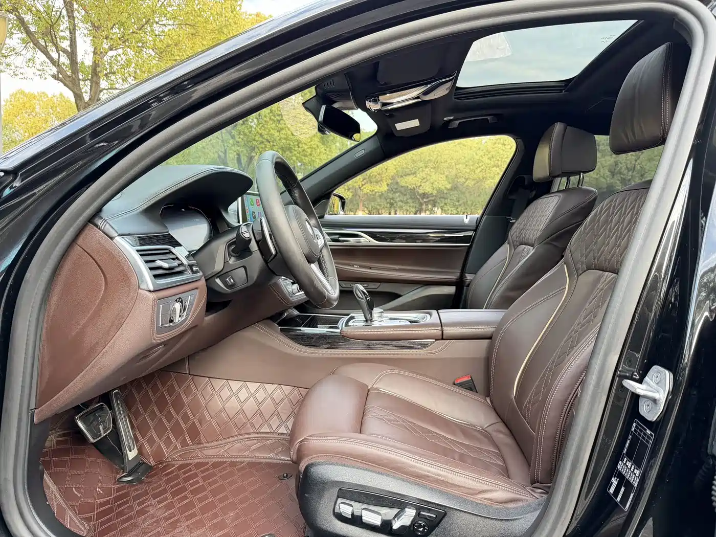 BMW 7-SERIES