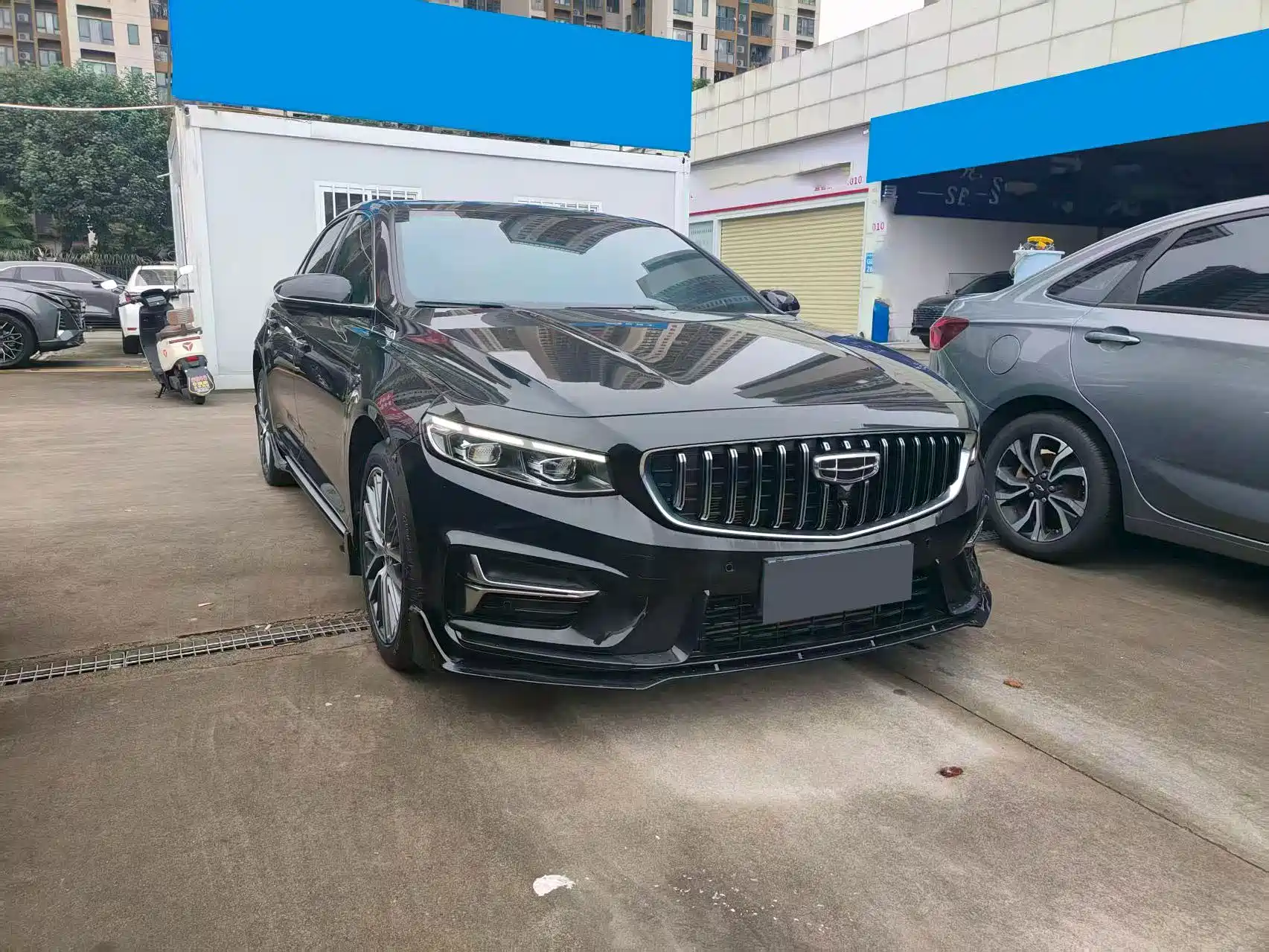 Фото 3 - Geely Preface