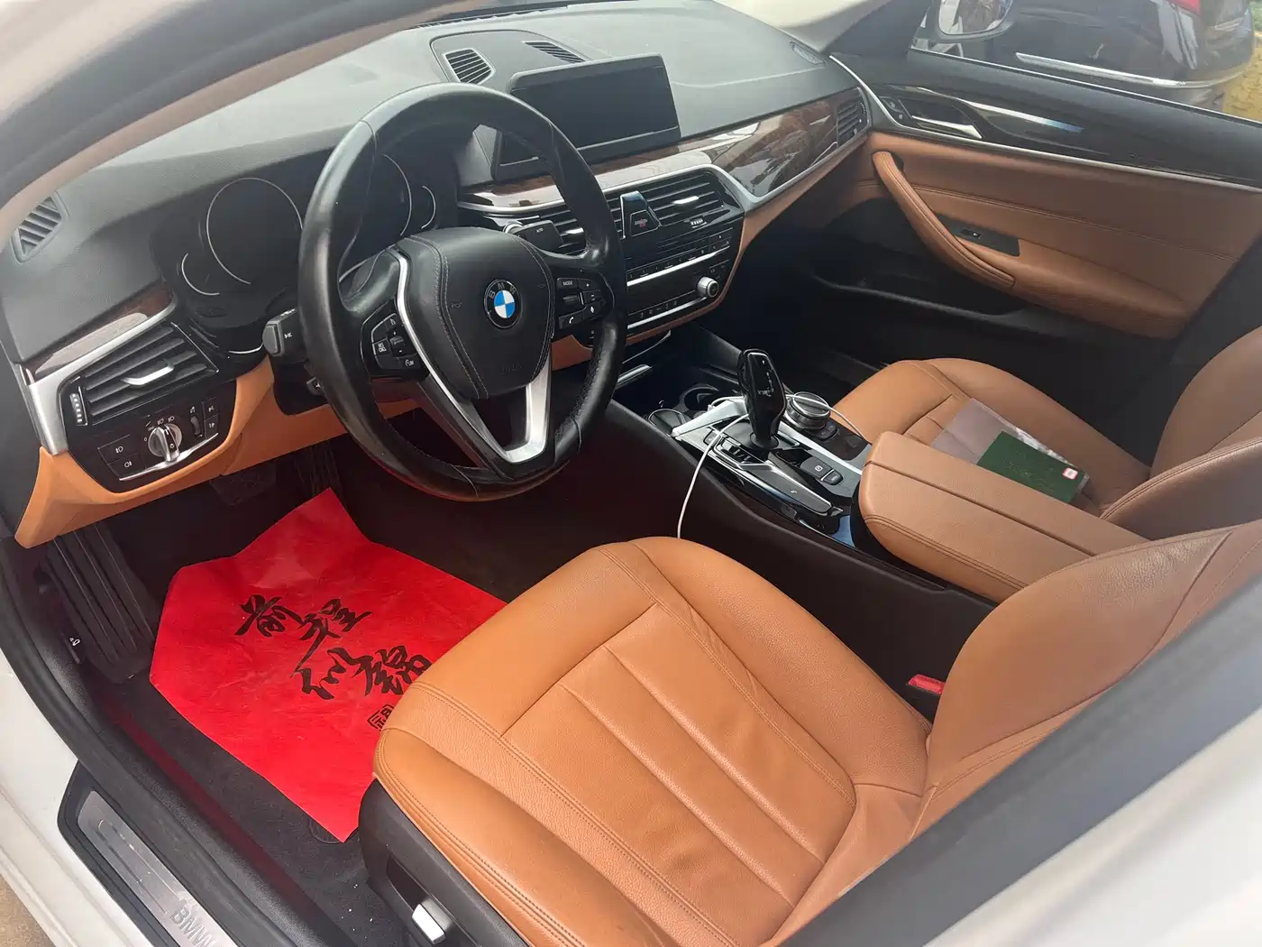 BMW 5 Series 2018 528Li Launch Special Edition фото 10