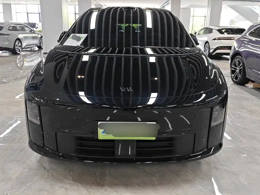 Li Auto i6 2026 2025 2WD Base Model