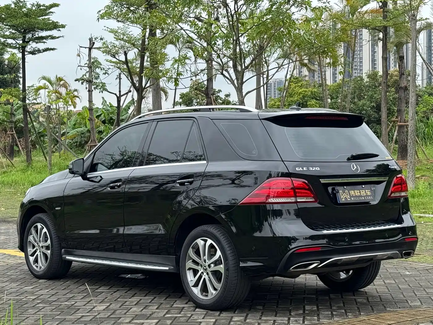 Mercedes-Benz GLE 2018 GLE 320 4MATIC Dynamic Ultimate Edition фото 6